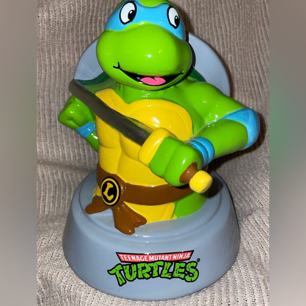 Teenage Mutant Ninja Turtles “ Leonardo” Bank. 2015 with plug.